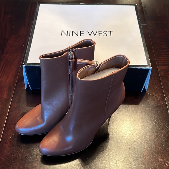 nine west boots